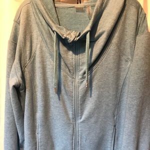 Zella loose fitting